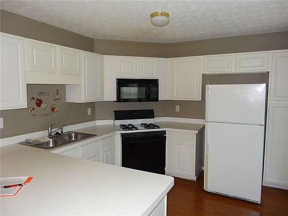 2nd image of 1428 Vintage Pointe Dr #1428