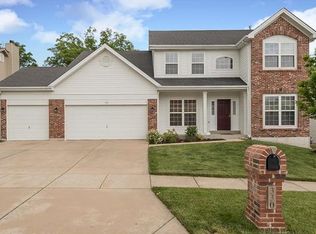 330 Palisades Ridge Ct, Eureka, MO 63025