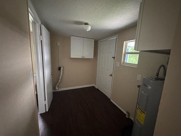 5th image of 834 N Ruth Ave