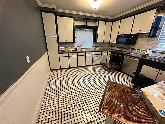 4th image of 22 Sumner Park Unit 1