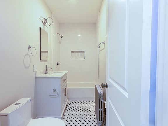 5th image of 37 Joy St APT 12