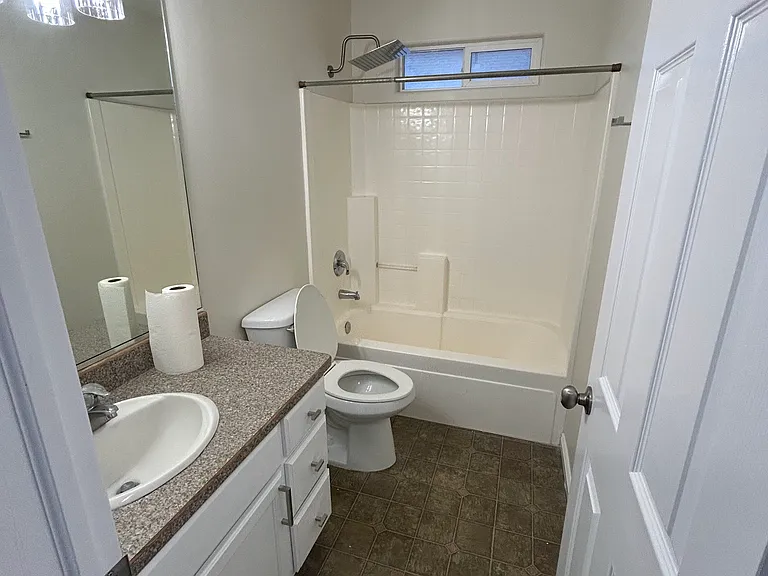 1148 Northfield Rd #1 — Photo 13