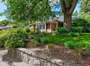 8095 SW Maple Dr, Portland, OR 97225