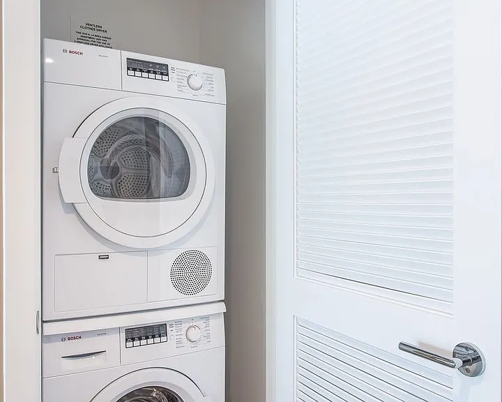 La Brea Regency LLC — Photo 14