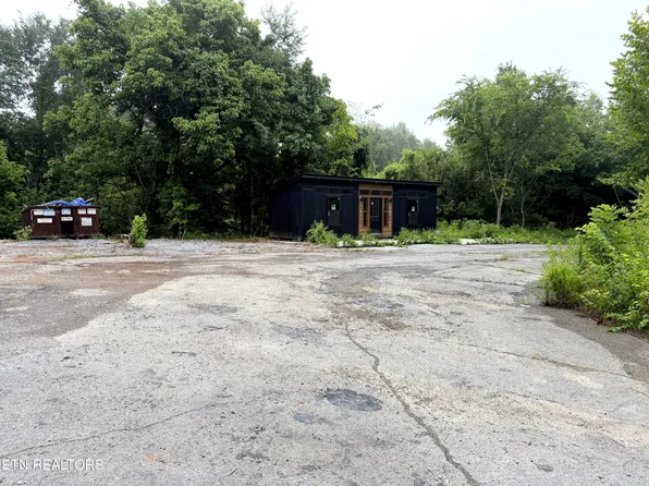 3140 Buttermilk Rd W, Lenoir City, TN 37771