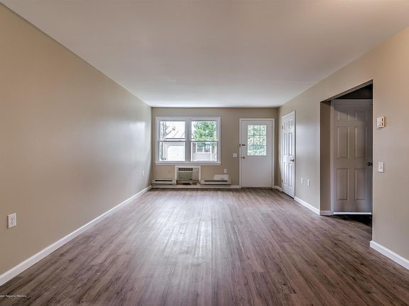 3rd image of 22 Orchard Dr #73