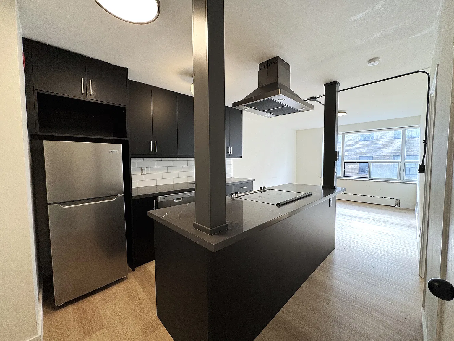 420 Eglinton Ave E - 508 — Photo 3