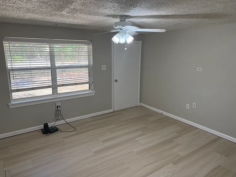 277 Grandview Ave — Photo 13