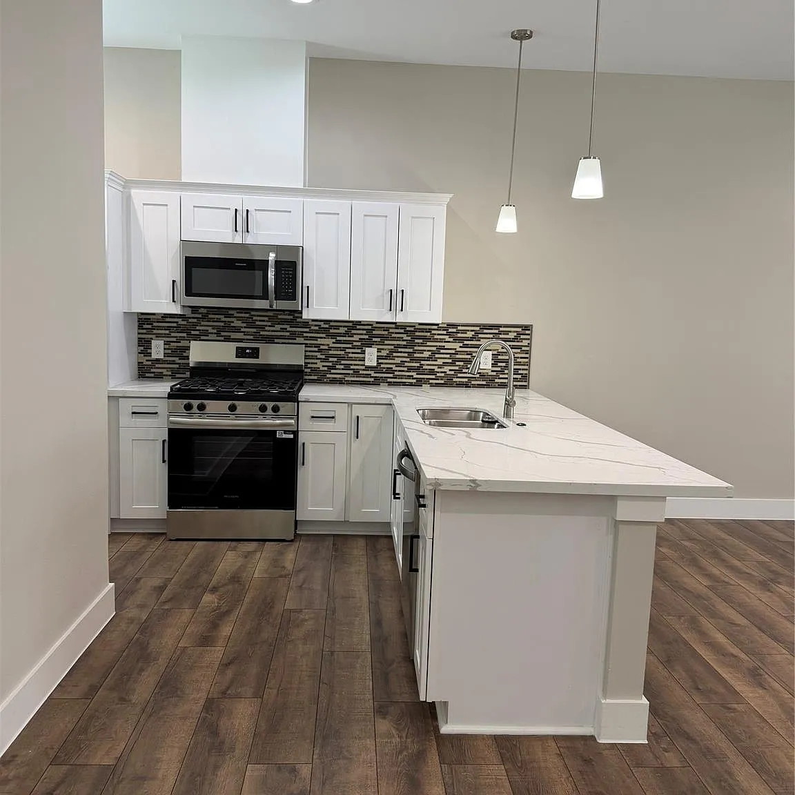 2109 Marnel Rd — Photo 2