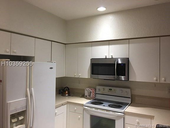2nd image of 8368 SW 27th St #106