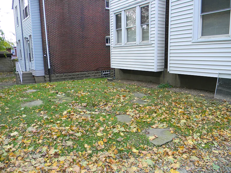 5618-5620 Beacon St — Photo 13