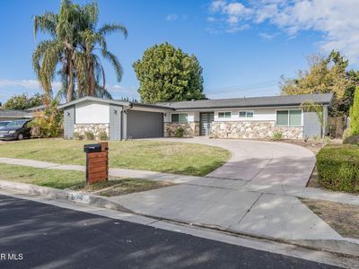 23809 Bessemer St, Woodland Hills, CA, 91367