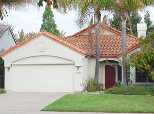 8975 Old Creek Dr, Elk Grove, CA 95758