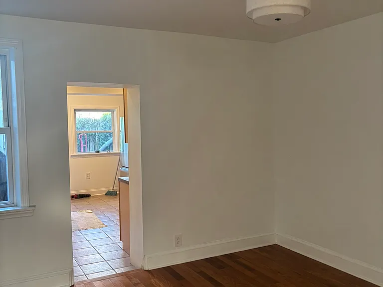 315 N Orange St — Photo 9