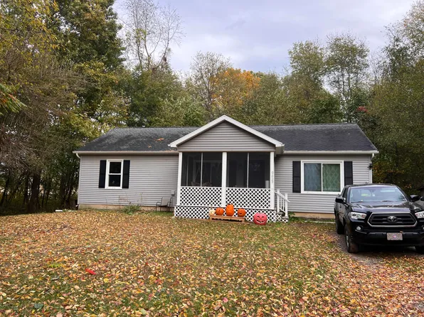 829 N 1000 E, Mill Creek, IN 46365