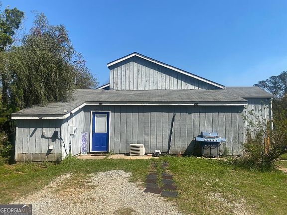 3rd image of 109 Hillcrest Rd