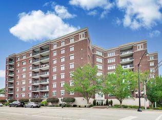 201 N Vail Ave APT 409, Arlington Heights, IL 60004