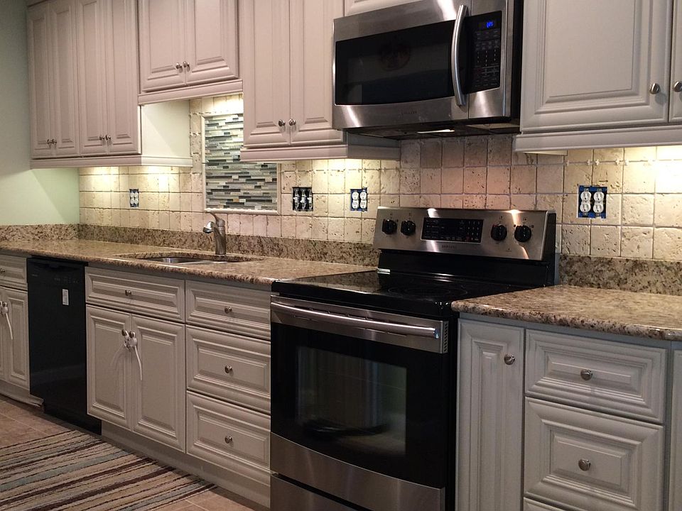 2nd image of 114 56th St #B