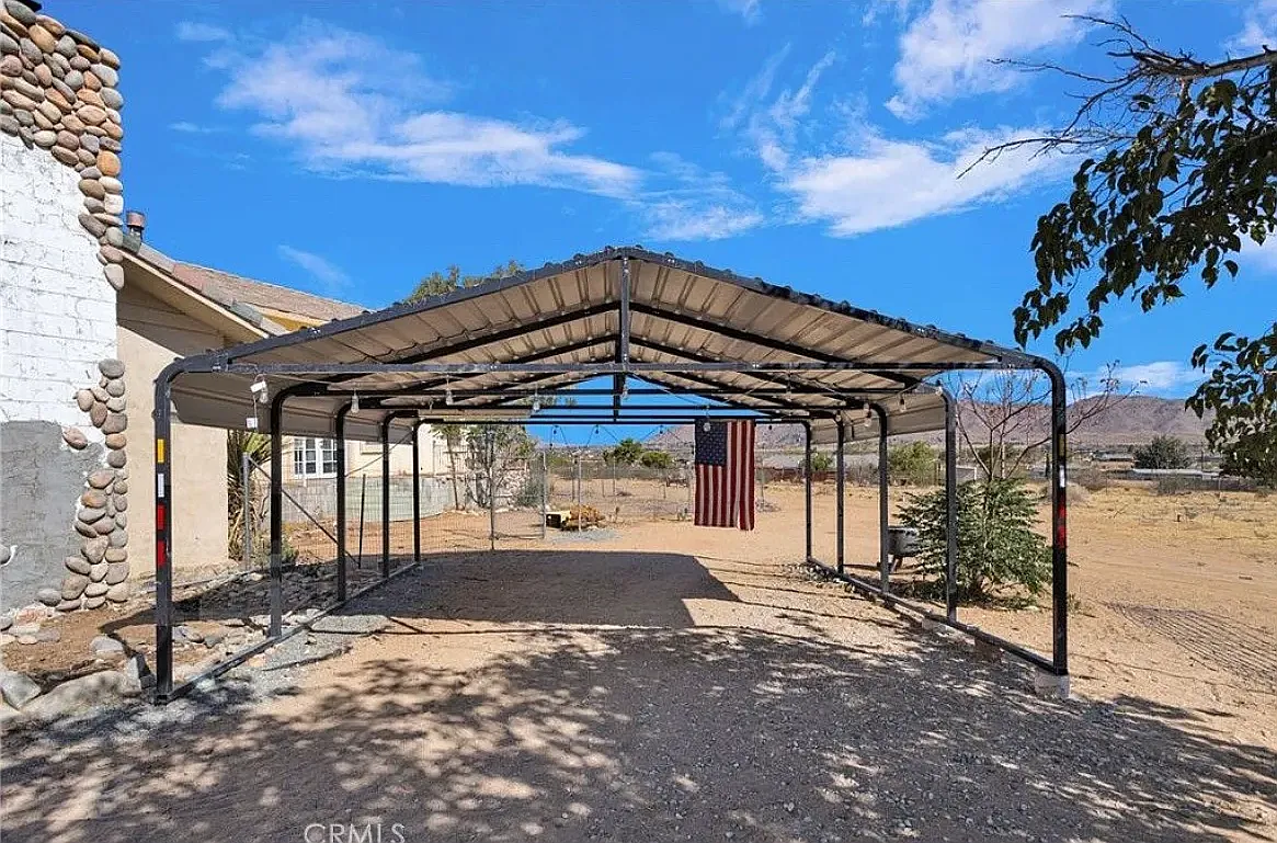 McRoberts Rd, Apple Valley — Photo 3