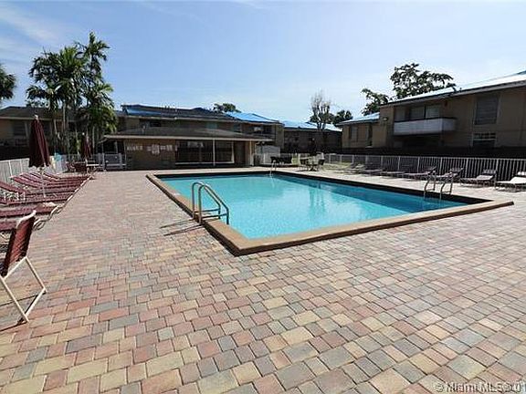 4th image of 13789 SW 66th St APT 275-F
