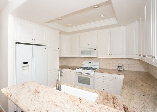 5th image of 3500 Daffodil Ave