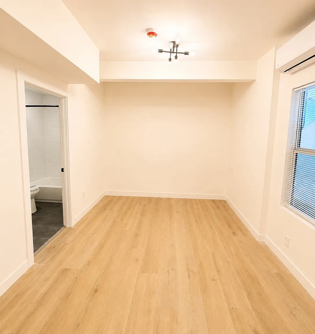 Studio, $1,695 — Photo 3