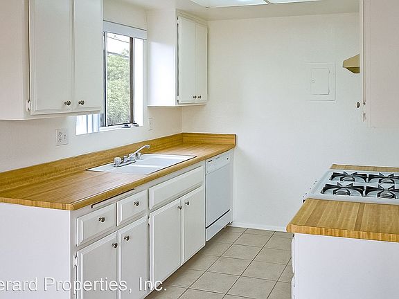 3rd image of 7881 Liberty Dr APT 4