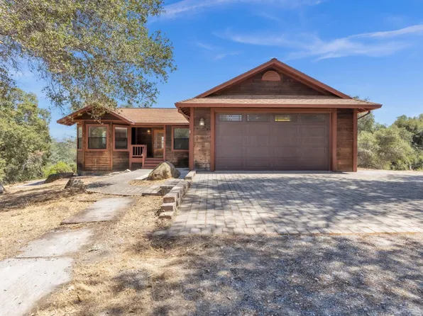 7570 Van Pooka Ct, Somerset, CA 95684