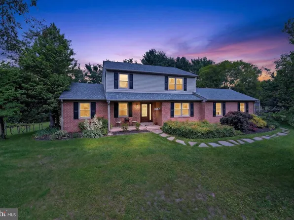 43910 Spinks Ferry Rd, Leesburg, VA 20176