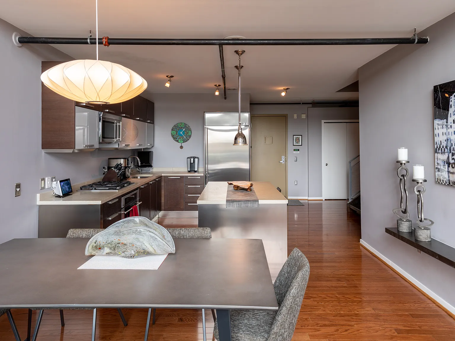 2 bed, 2.5 bath, 1766 sqft, $3,400 — Photo 3