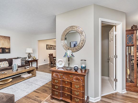 4th image of 7187 Wythe Dr