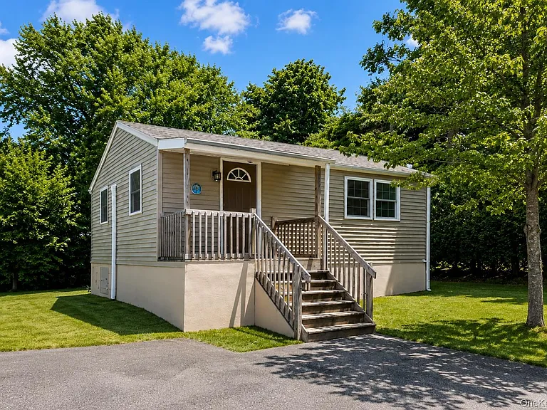 790 Sergeant Palmateer Way — Photo 1