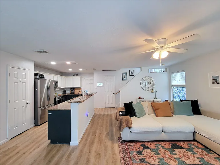42 Wineberry Pl — Photo 11