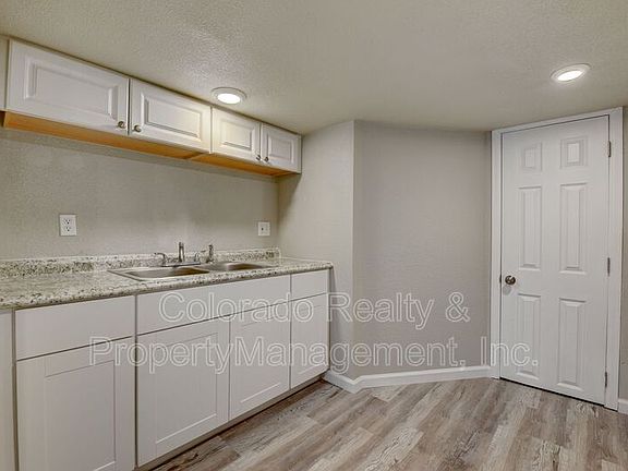5th image of 1015 5th St Unit C