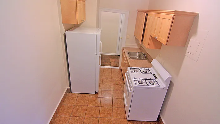 Rented by Tryax Realty Management | media 4