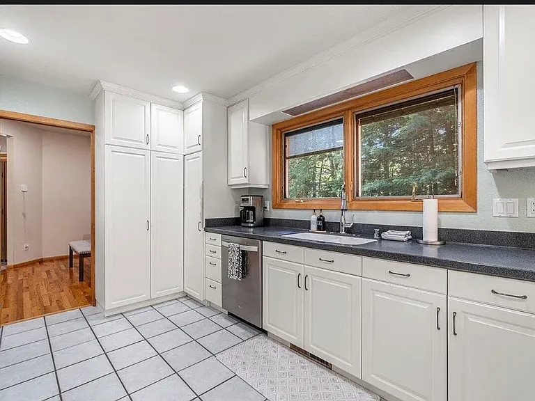132 Pepperwood Ln — Photo 4
