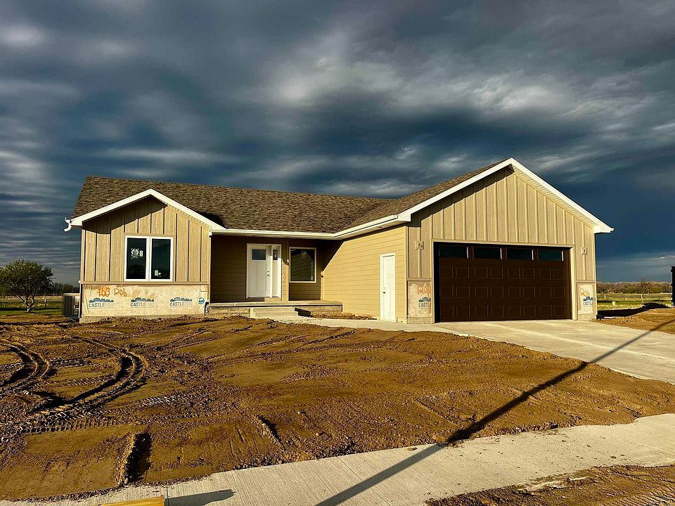 1st image of 1206 Country Club Dr