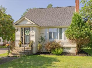 748 Athlone St, Fredericton, NB E3A 3A9
