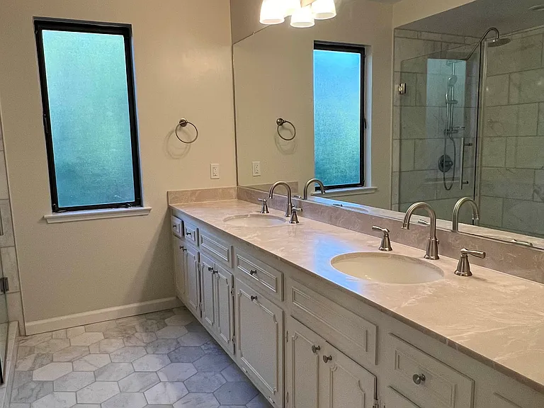 Jacaranda Cir — Photo 19