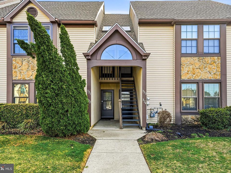 1st image of 322 Georgia Ct