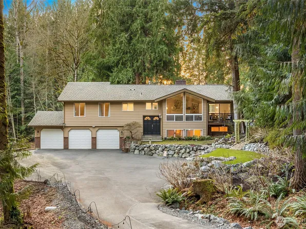 21743 NE 176th Place, Woodinville, WA 98077