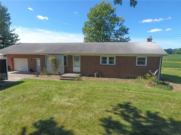 10240 Cemetery Rd, Burbank, OH 44214