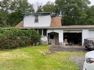 118 Weber Rd, Tobyhanna, PA 18466