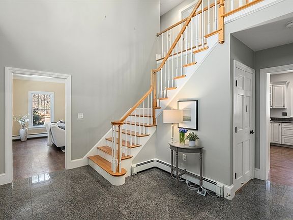 2nd image of 62 Walpole St