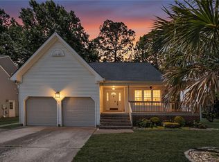 549 Broad Bend Cir, Chesapeake, VA 23320