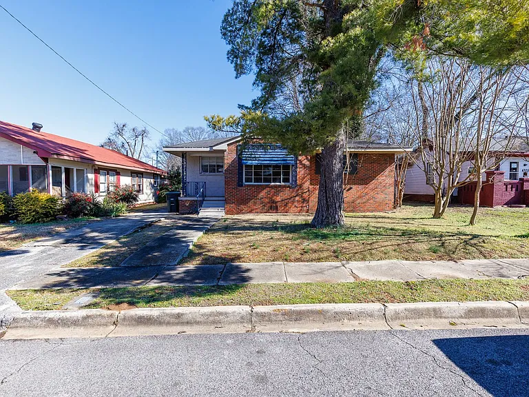 4329 Harmon St — Photo 3