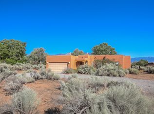 68 Lena Ct, Corrales, NM 87048