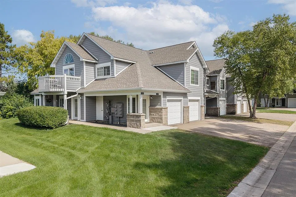 Hazeltine Shores