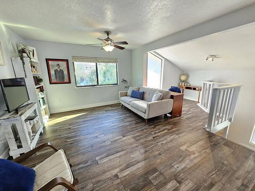 5 Fairway Dr in Cocoa Beach, FL 32931 — Photo 4