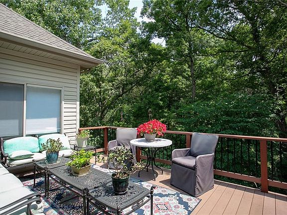4th image of 2020 NW Desoto Dr